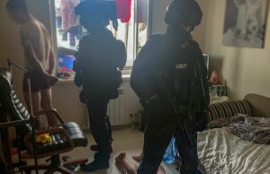 Банда курьеров в Киеве обвиняется в мошенничестве и вымогательстве