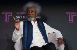 Нобелевский лауреат Уоле Соинке заявил о том, что США аннулировали его визу