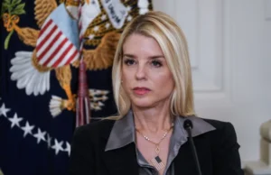 Мужчина из Миннесоты арестован за замысел убийства Пам Бонди в TikTok